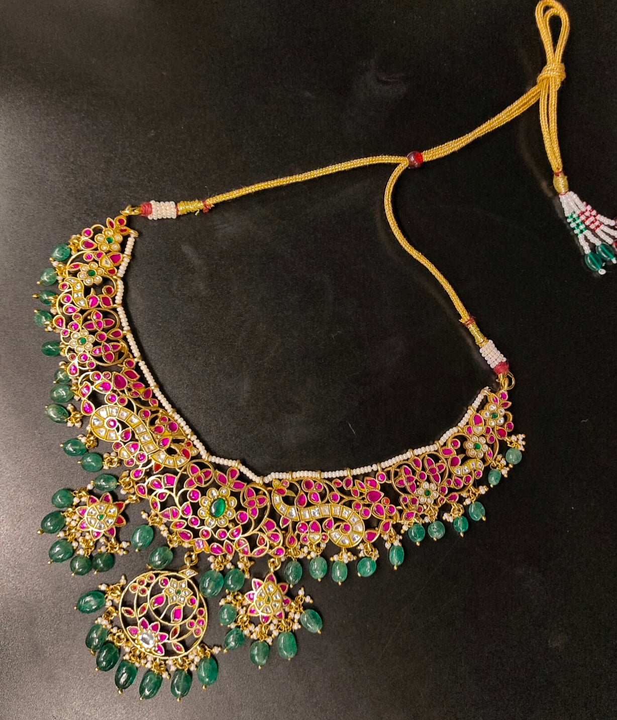 jadau neckset