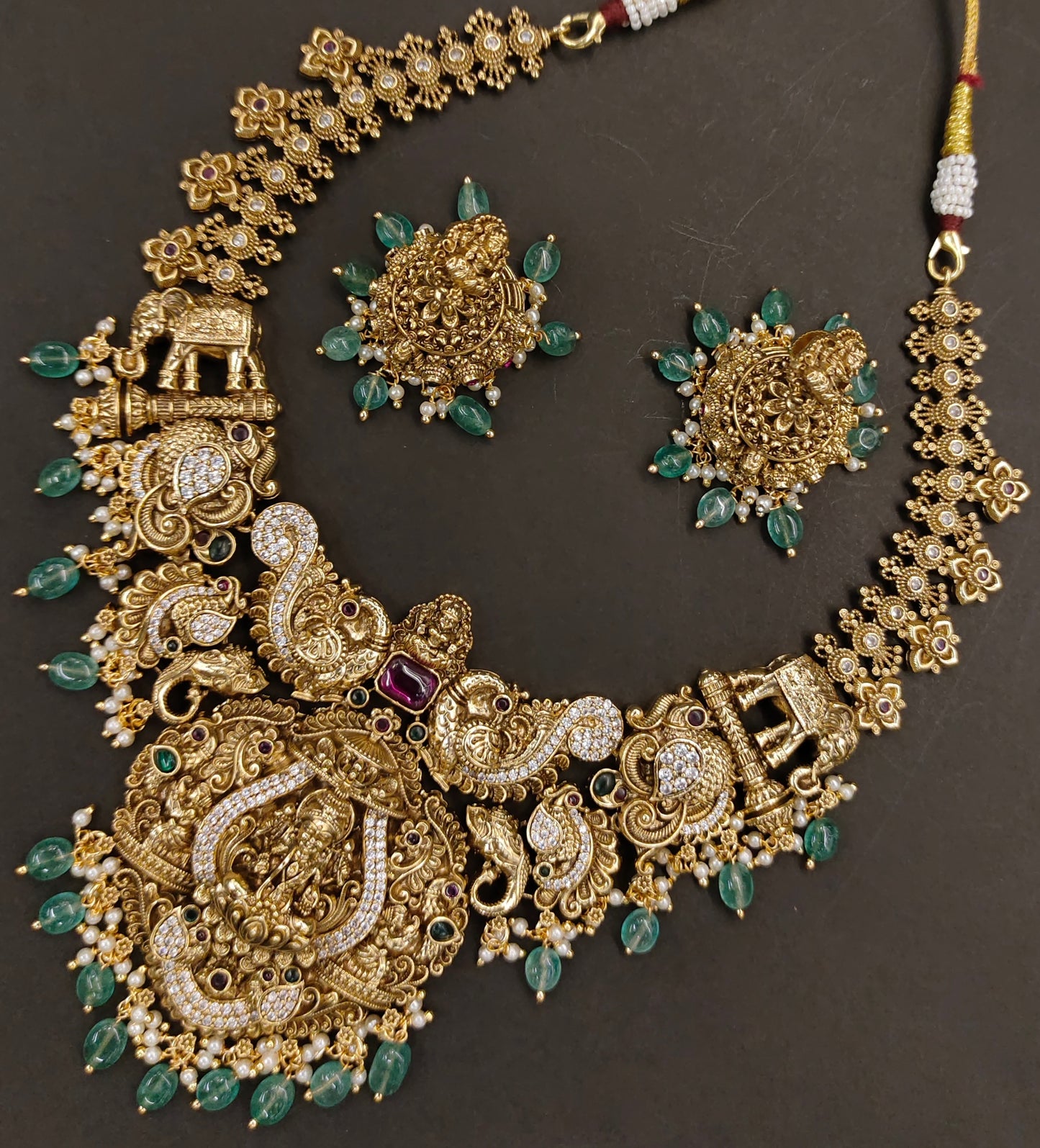 NAKSHI SHORT NECKLACE