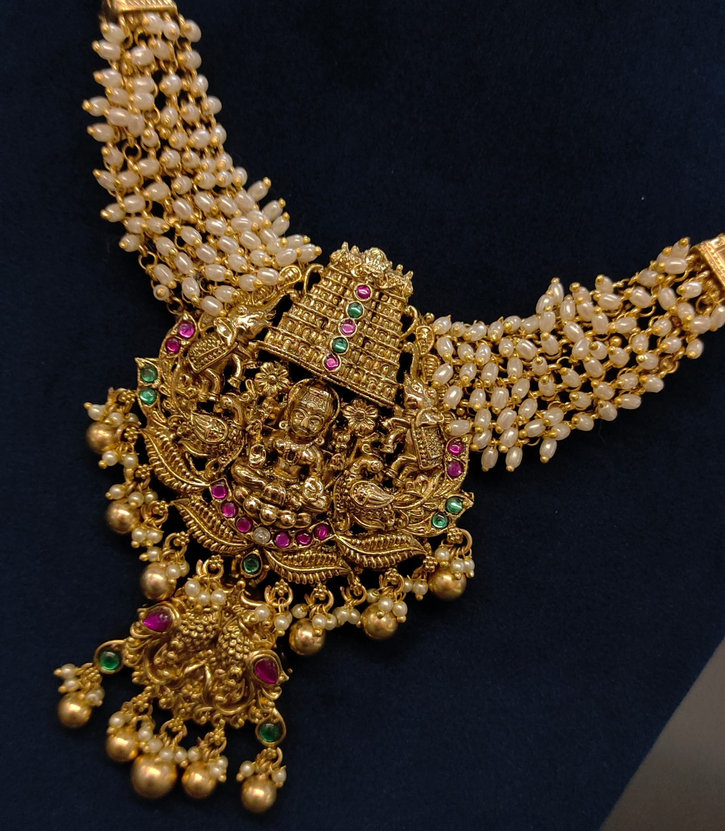 SHORT NAKSHI NECKSET