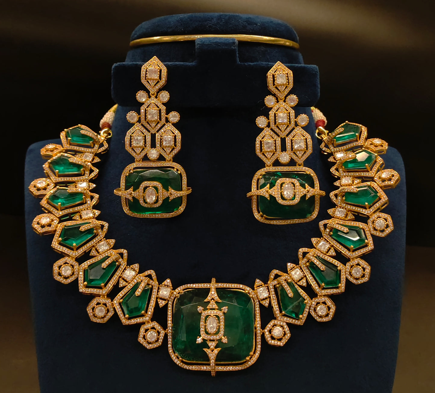 MOISSANITE EMRALD NECKSET