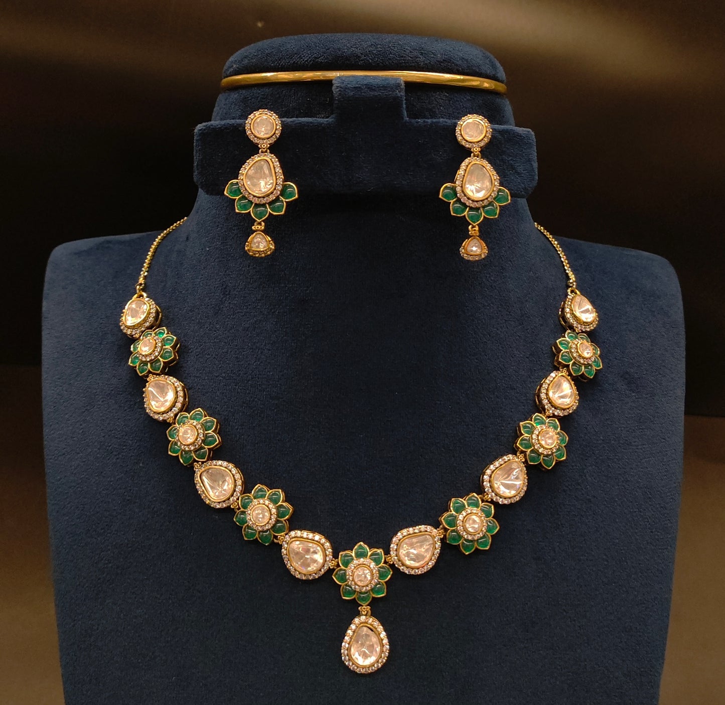 VICTORIAN MOISSANITE SIMPLE NECKSET