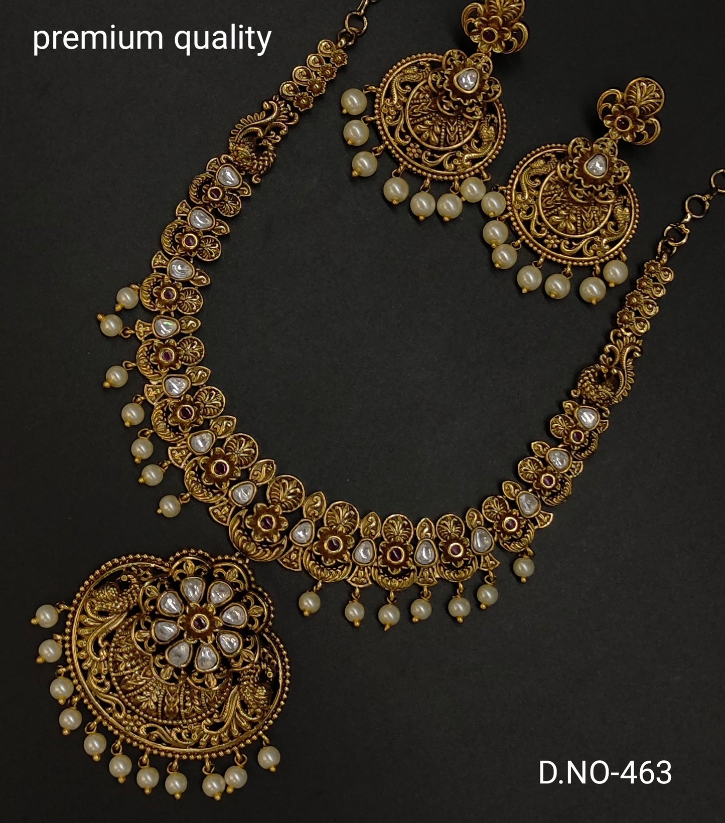 nakshi & moissanite neckset