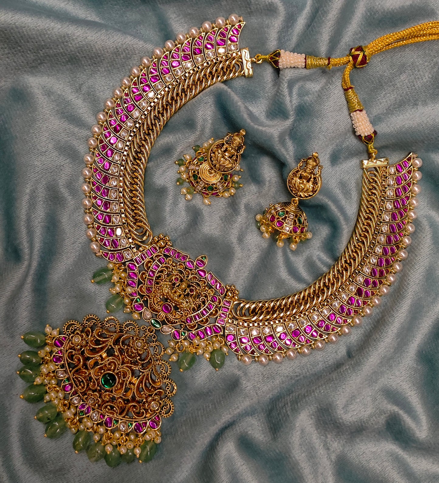 jaledi nakshi neckset