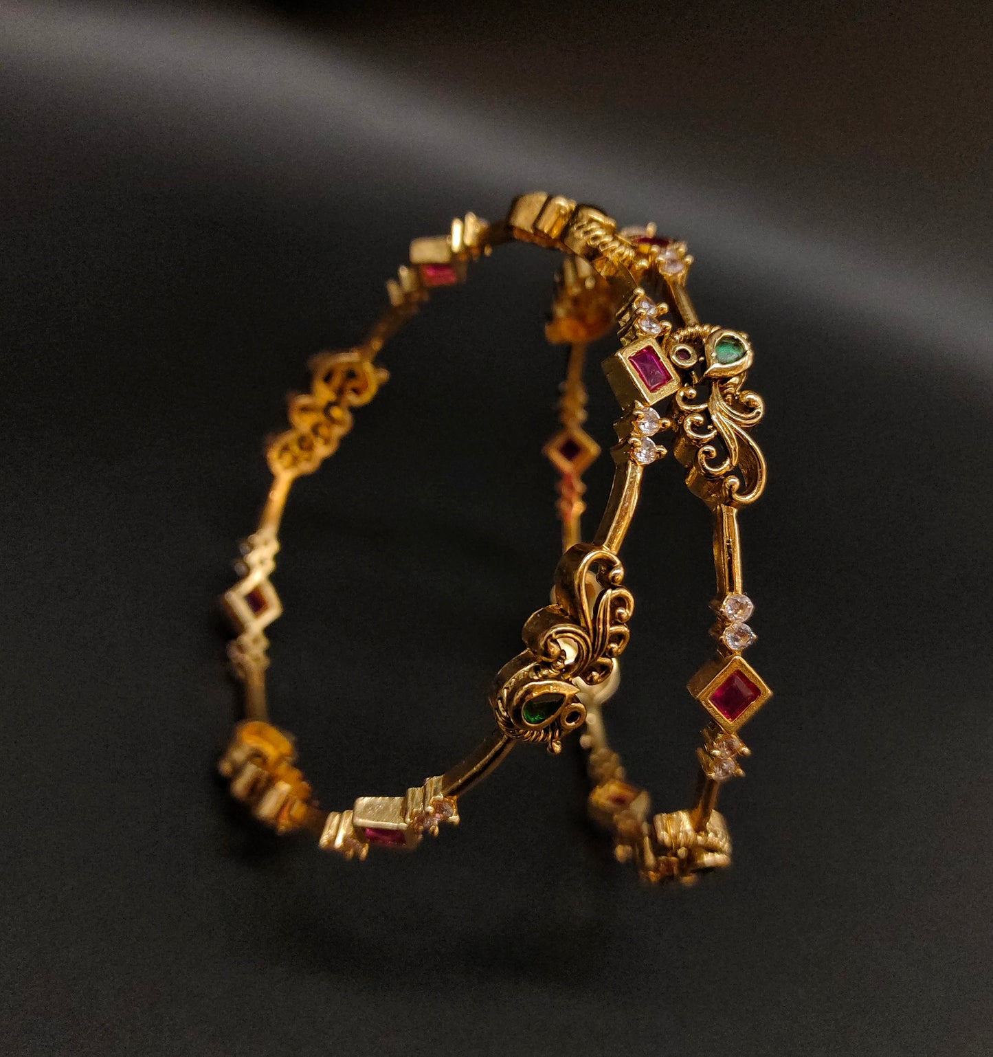 BANGLES