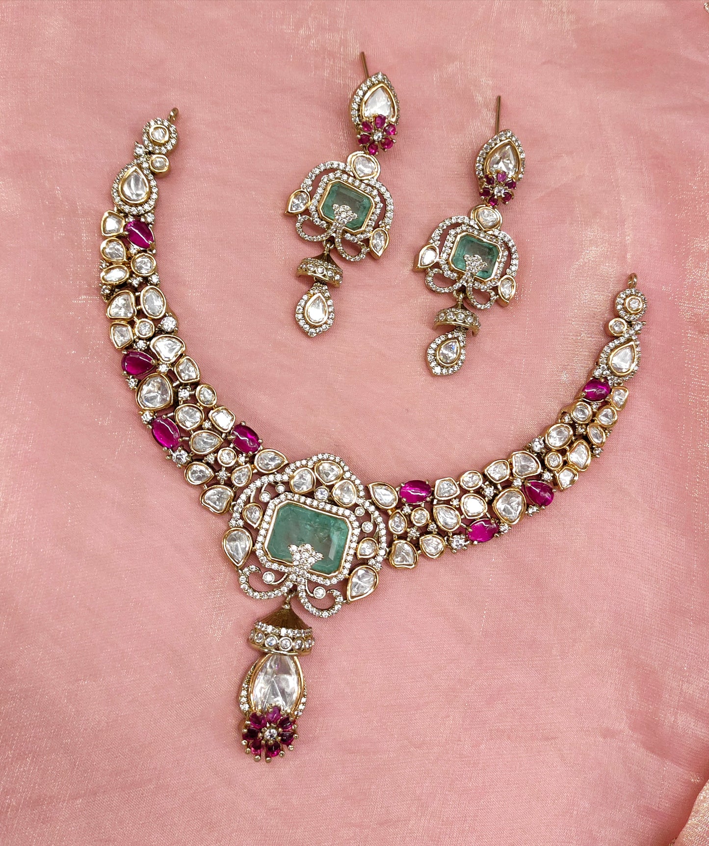 VICTORIAN MOISSANITE NECKSET
