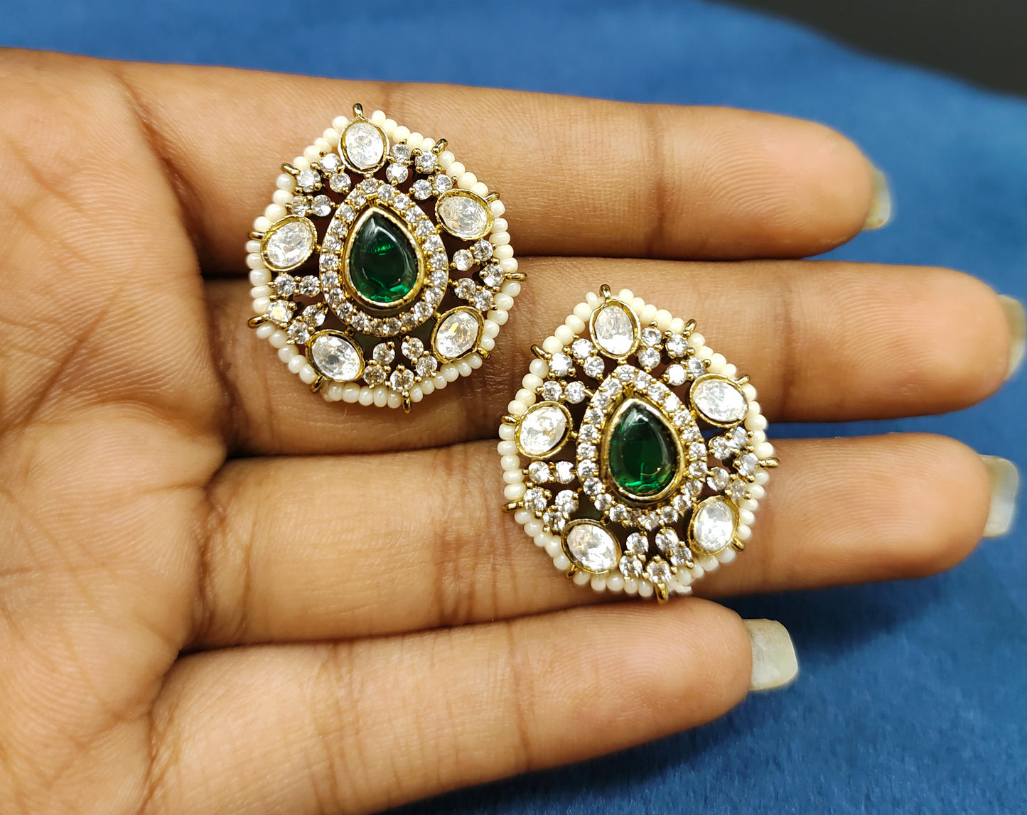 VICTORIAN MOISSANITE STUDS