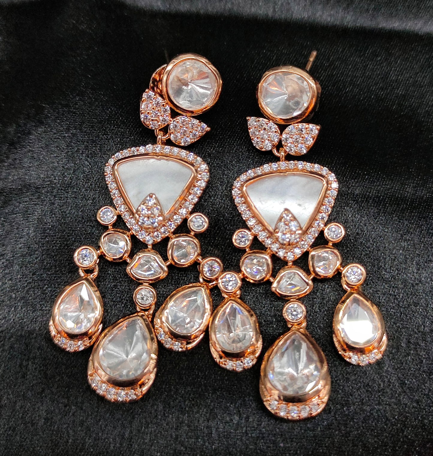 WHITE MOISSANITE EARINGS