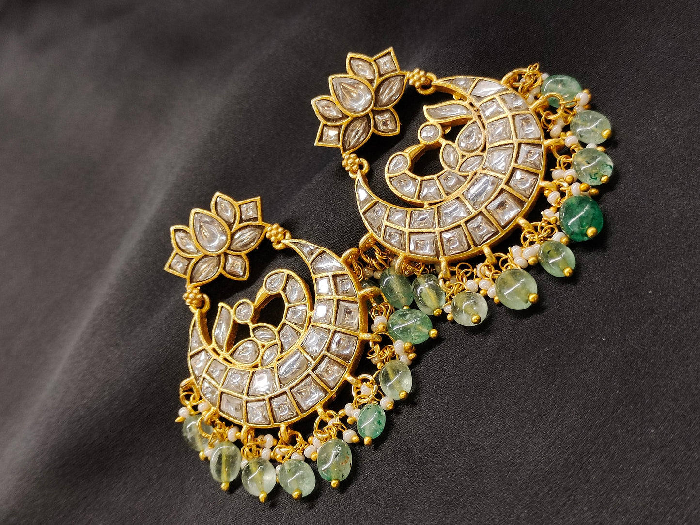 WHITE JADAU EARINGS