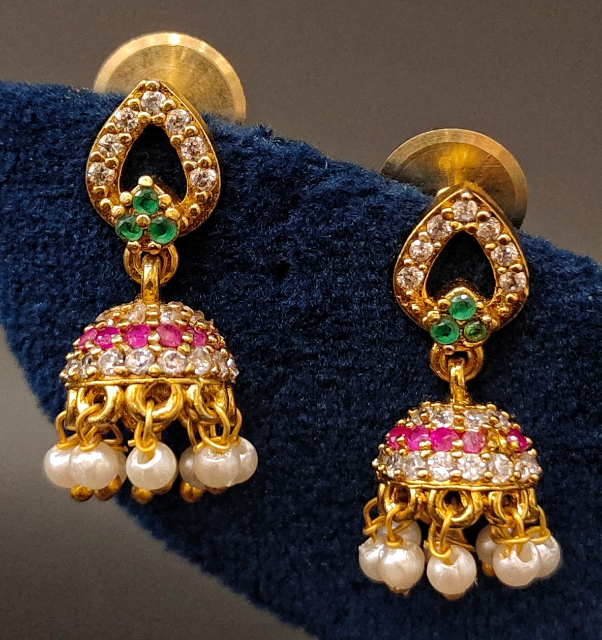 SMALL CUTE EARINGS