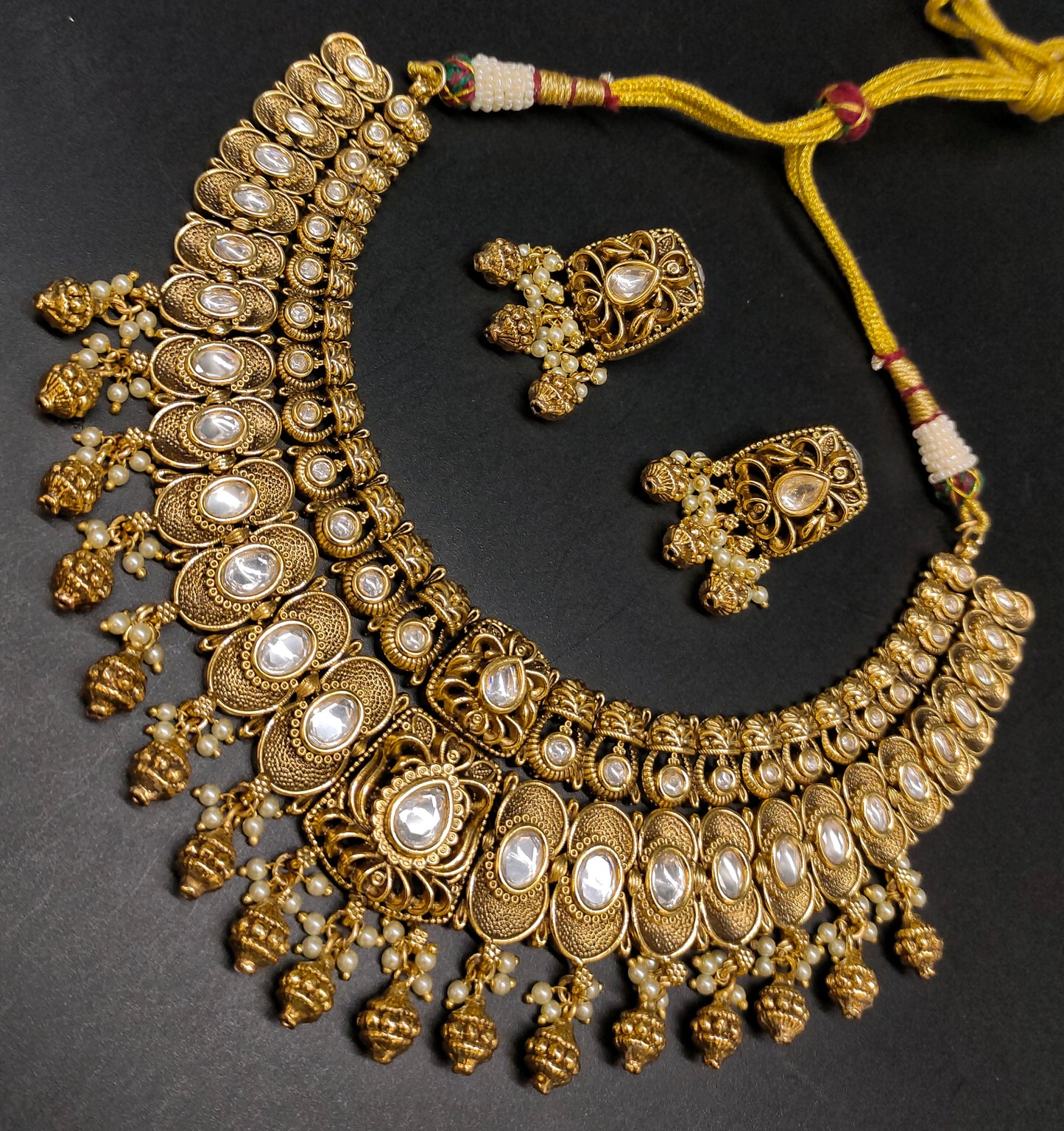 ANTIK MOISSANITE NECKSET