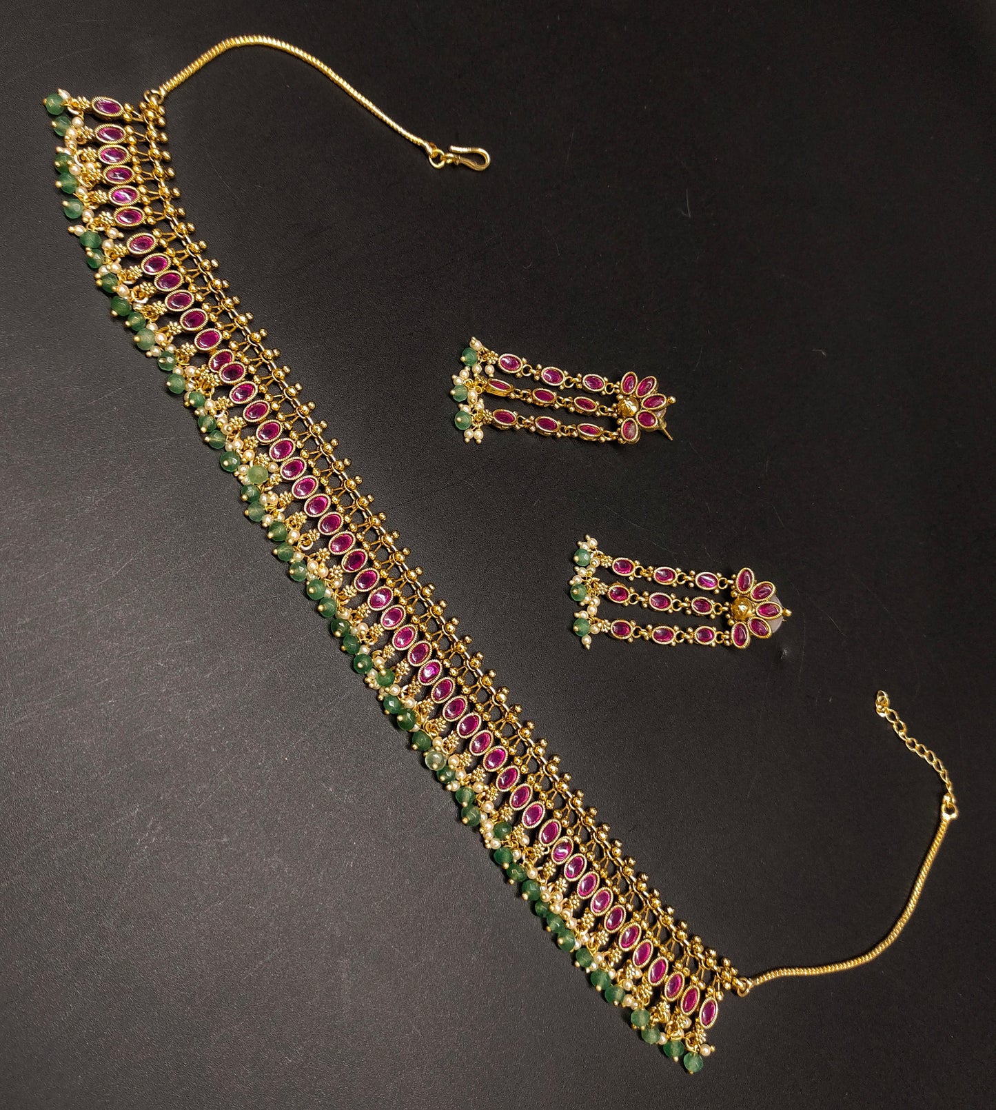 ANTIK NECKLACE