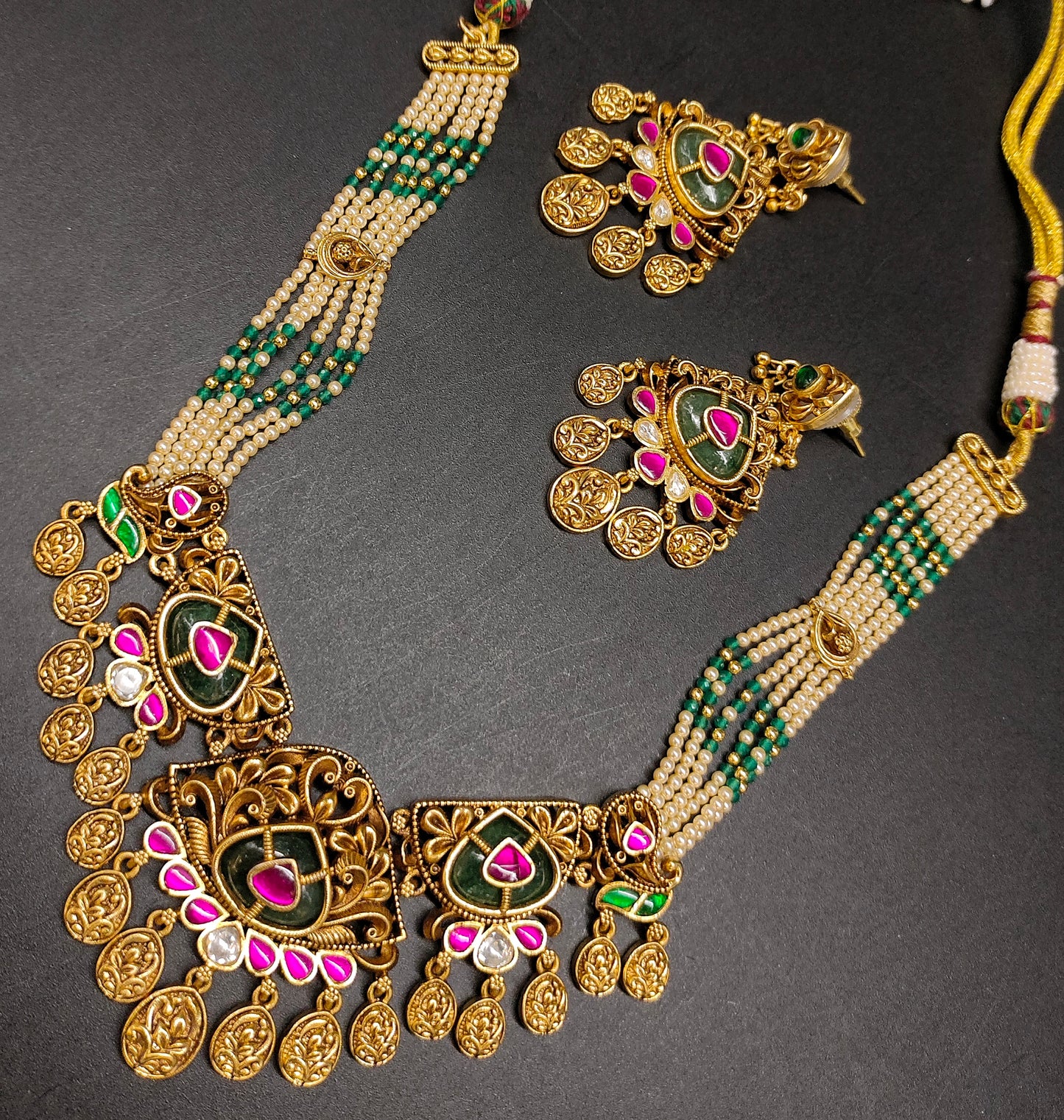 NAKSHI MOTI CHOCKER