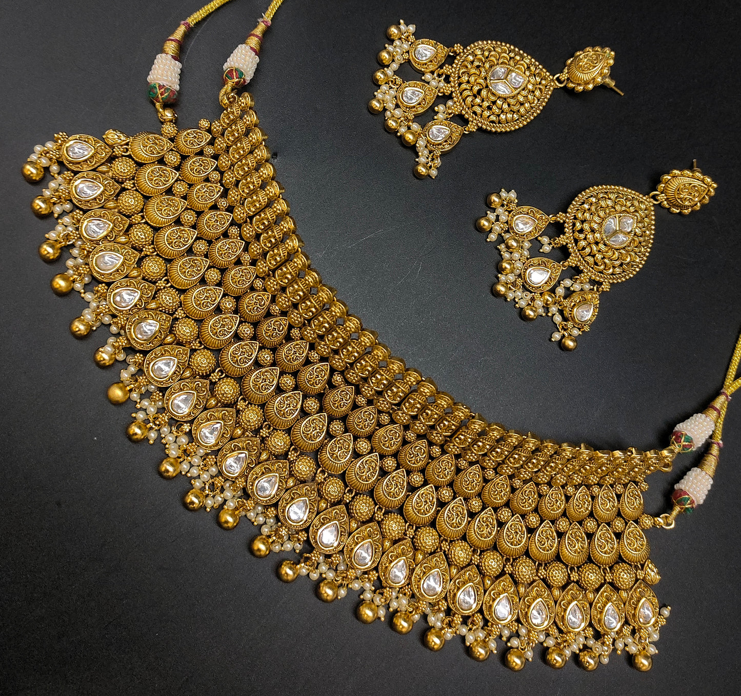 NAKSHI ANTIK CHOCKER