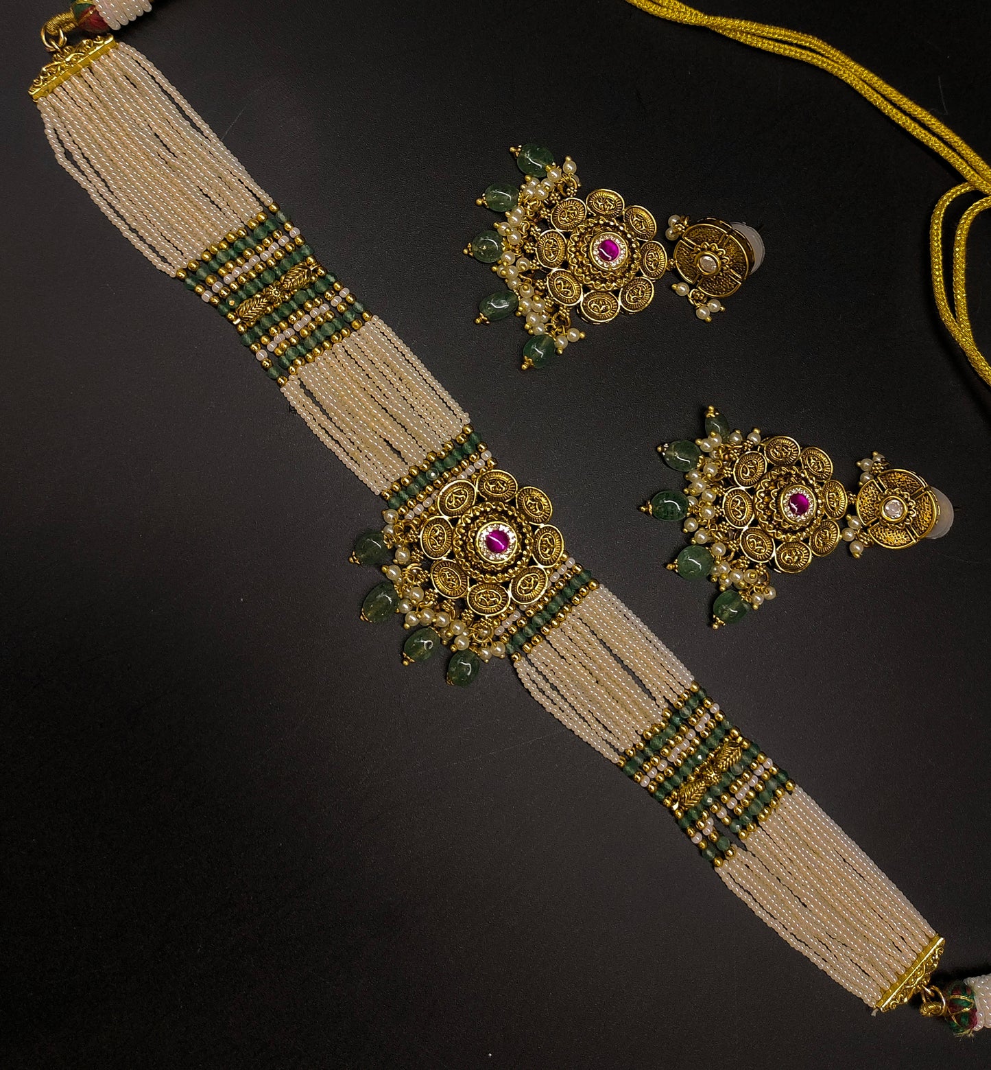 MOTI CHOCKER