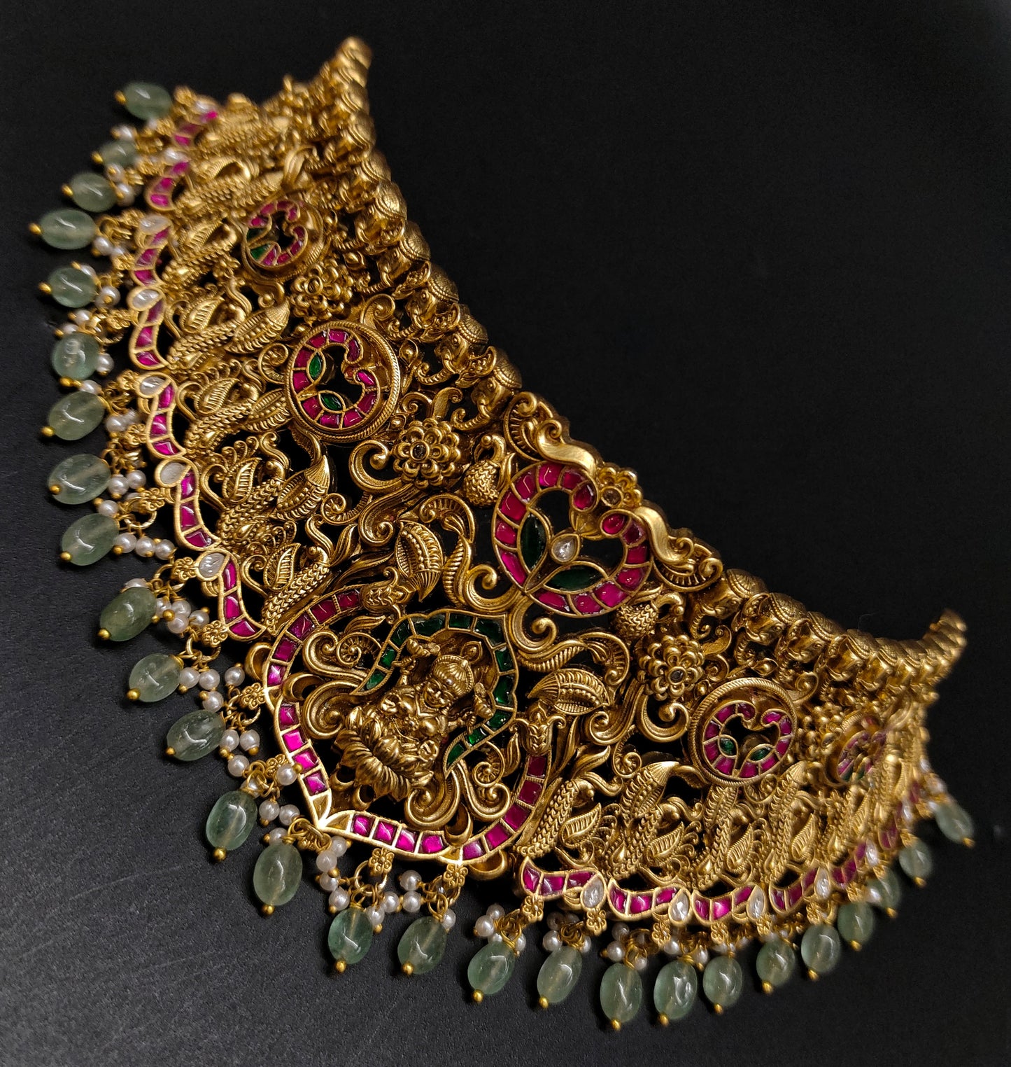 NAKSHI HEAVY CHOCKER