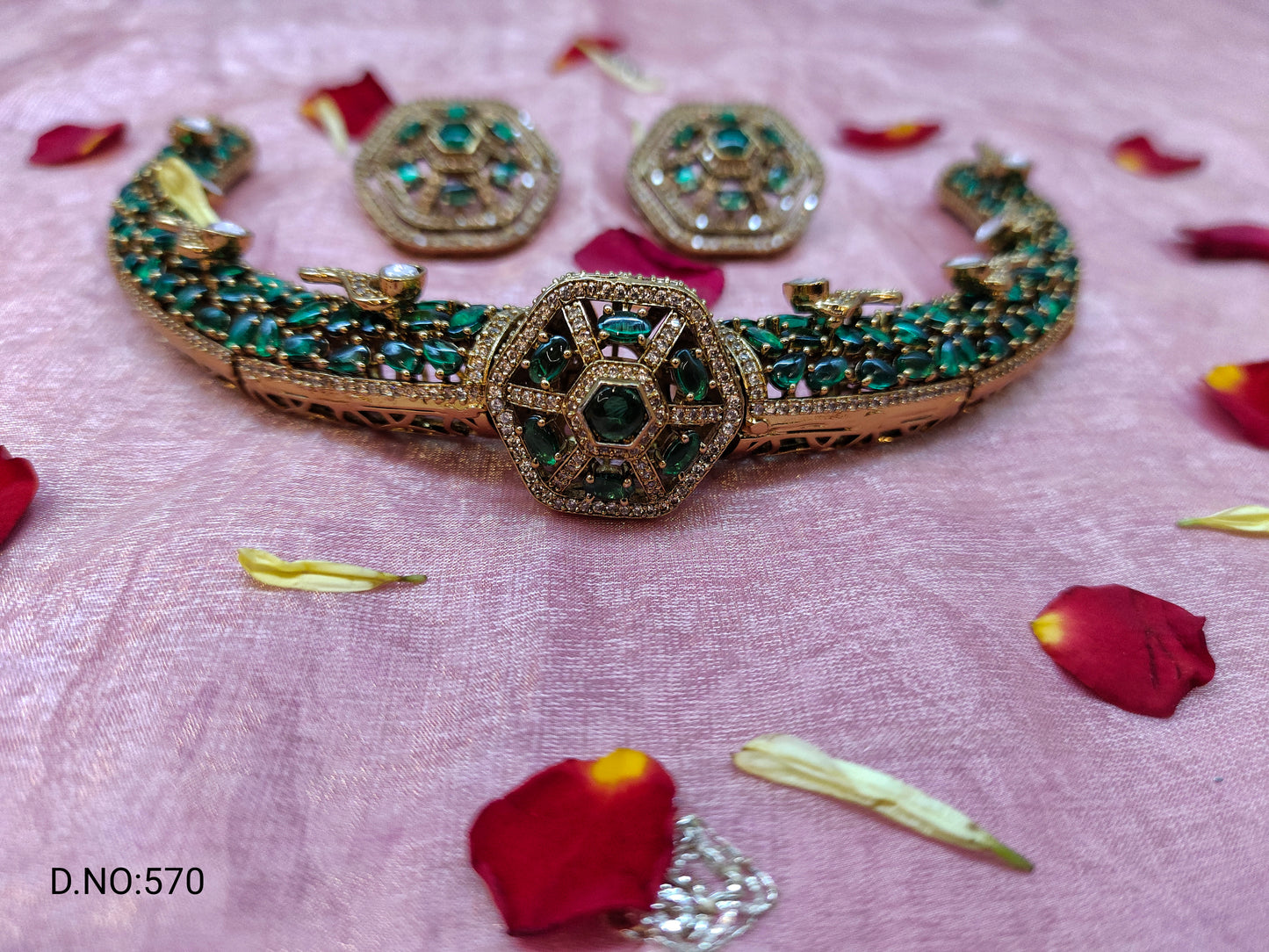 VICTORIAN KANTI {ASLI}