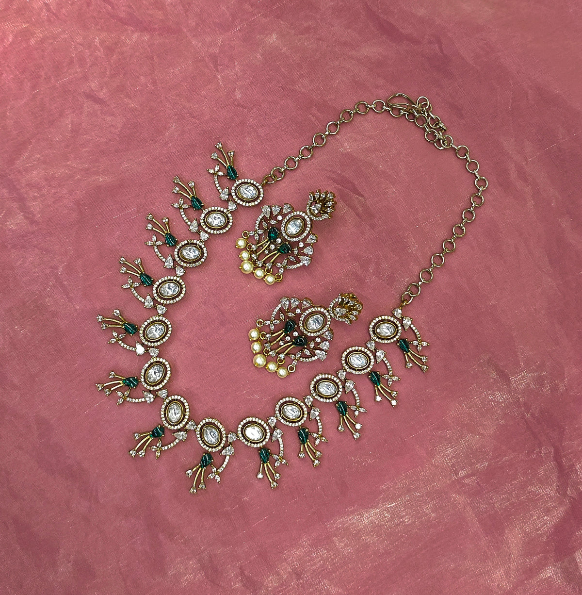 VICTORIAN MOISSANITE SHORT