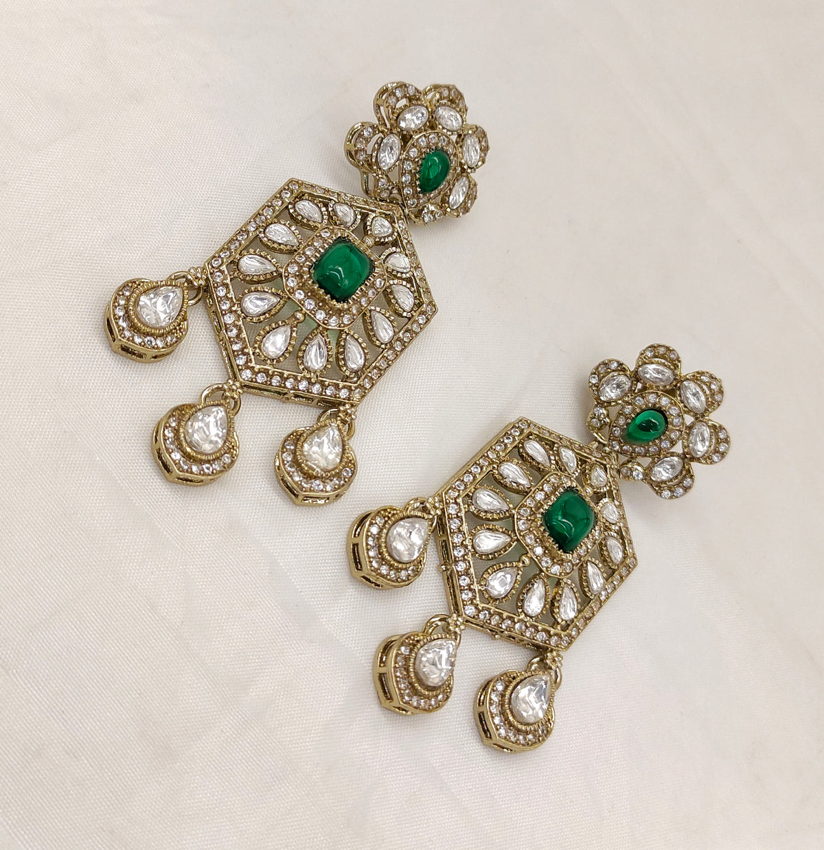 VICTORIAN MOISSANITE KUNDAN NECKSET