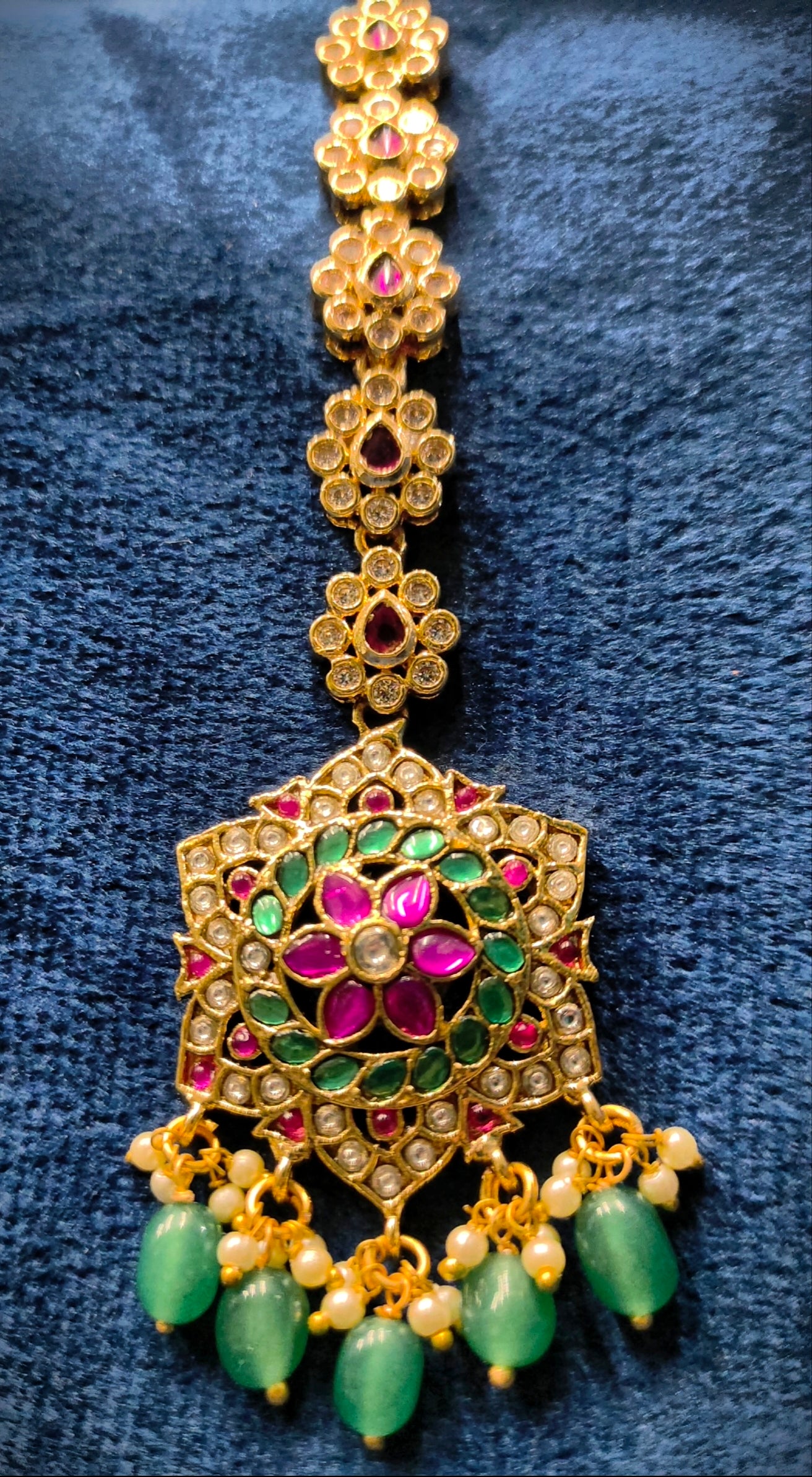 jadau tika
