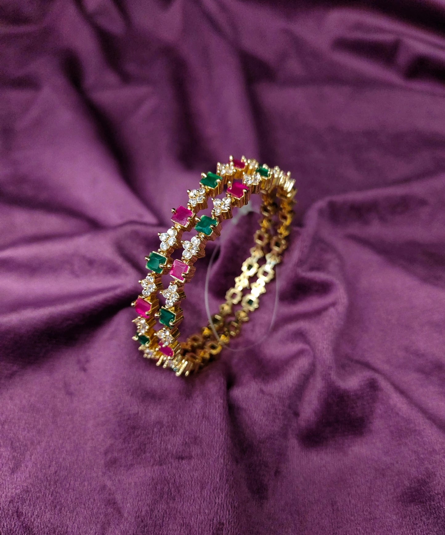 BANGLES