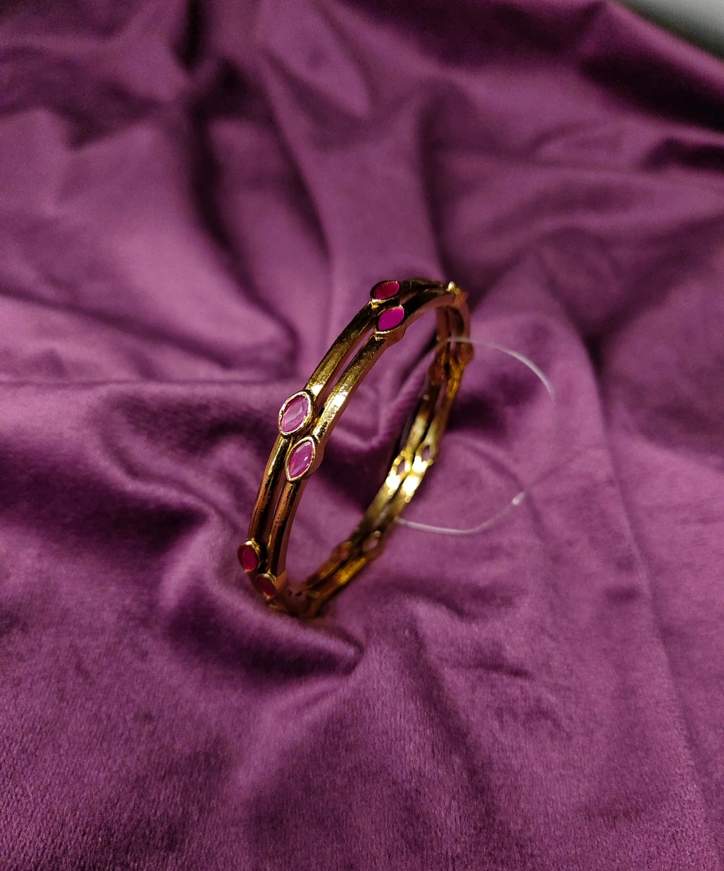 BANGLES