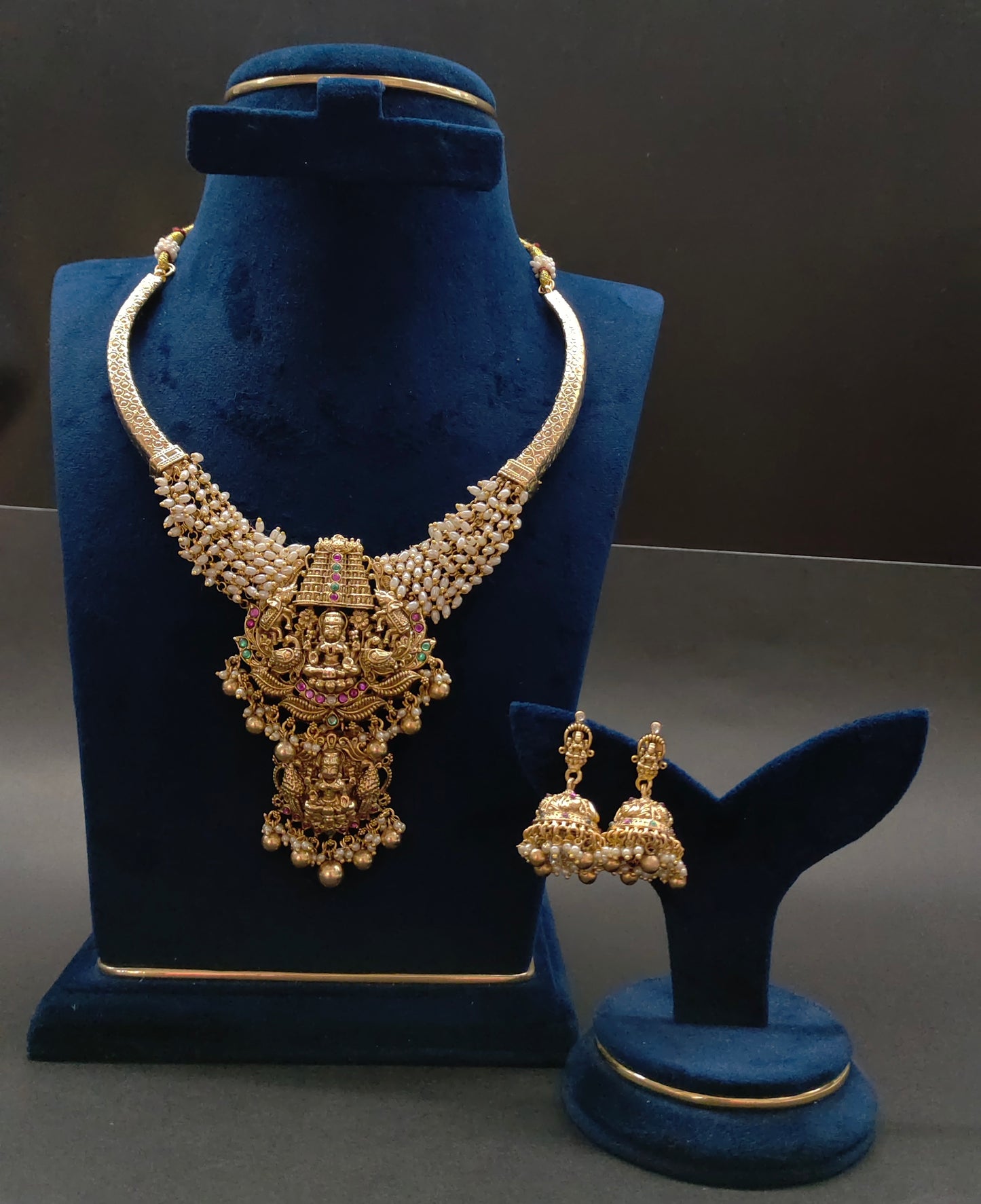 SHORT NAKSHI NECKSET