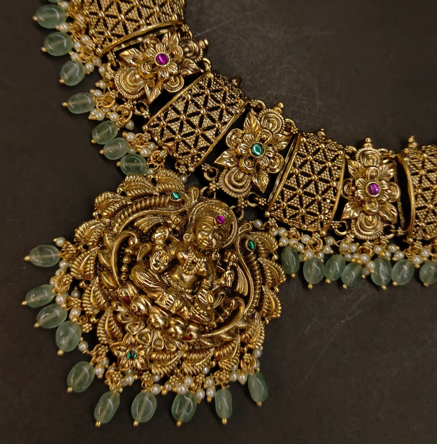 SHORT NAKSHI NECKSET