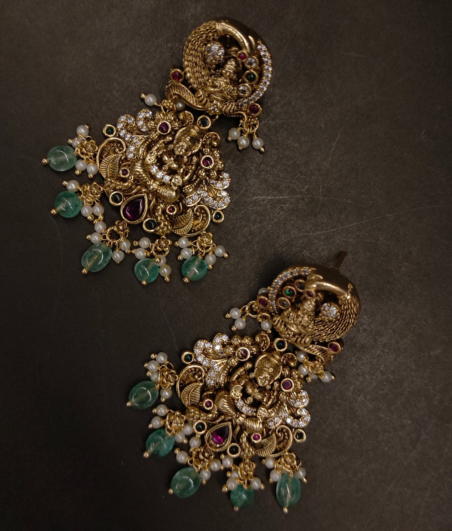 SHORT NAKSHI NECK SET