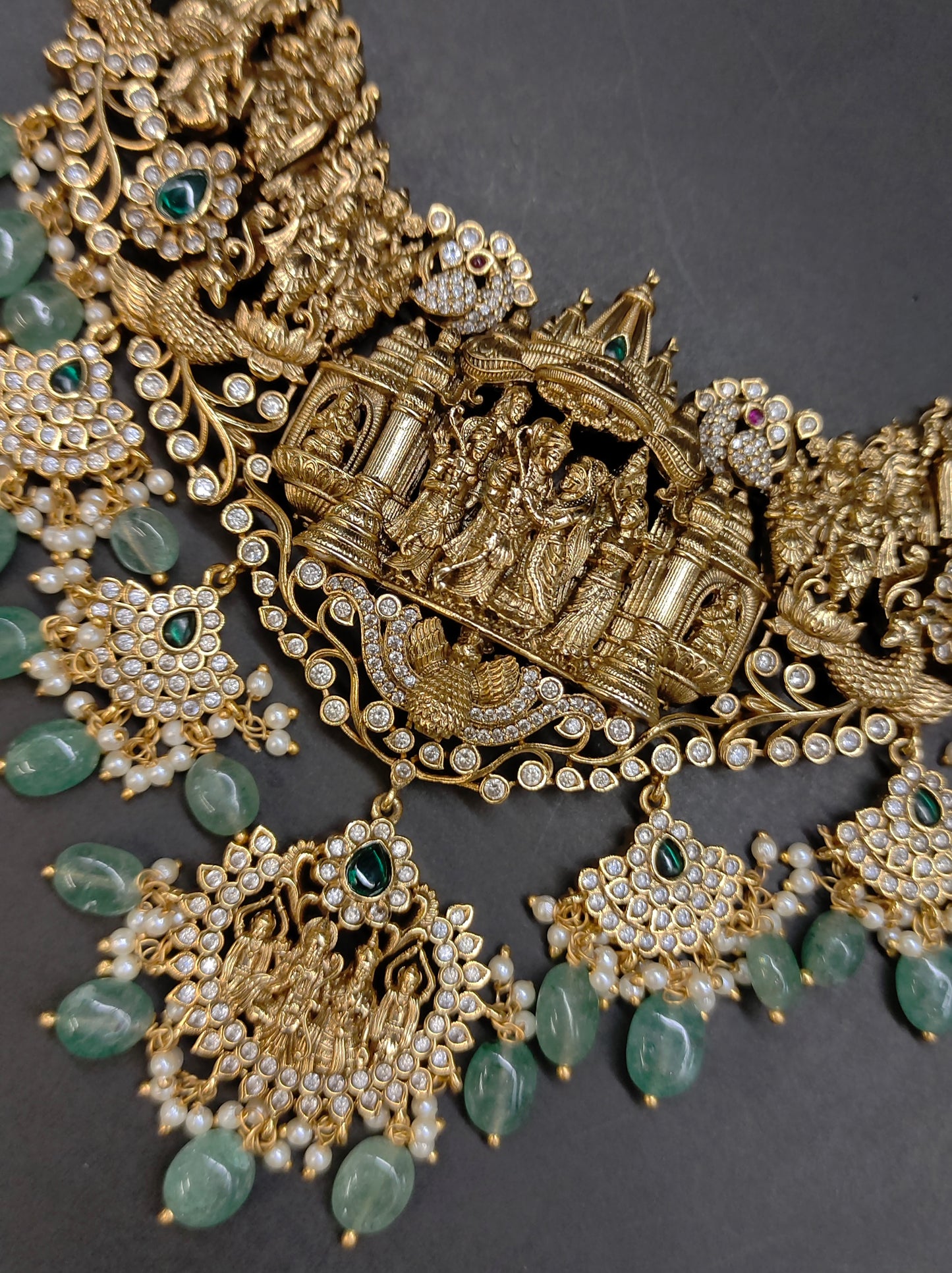 NAKSHI SHORT NECKLACE