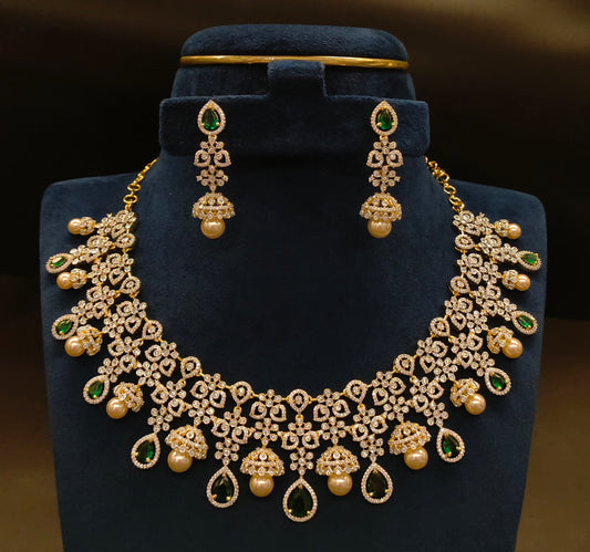 DIAMOND FINISHING NECKSET