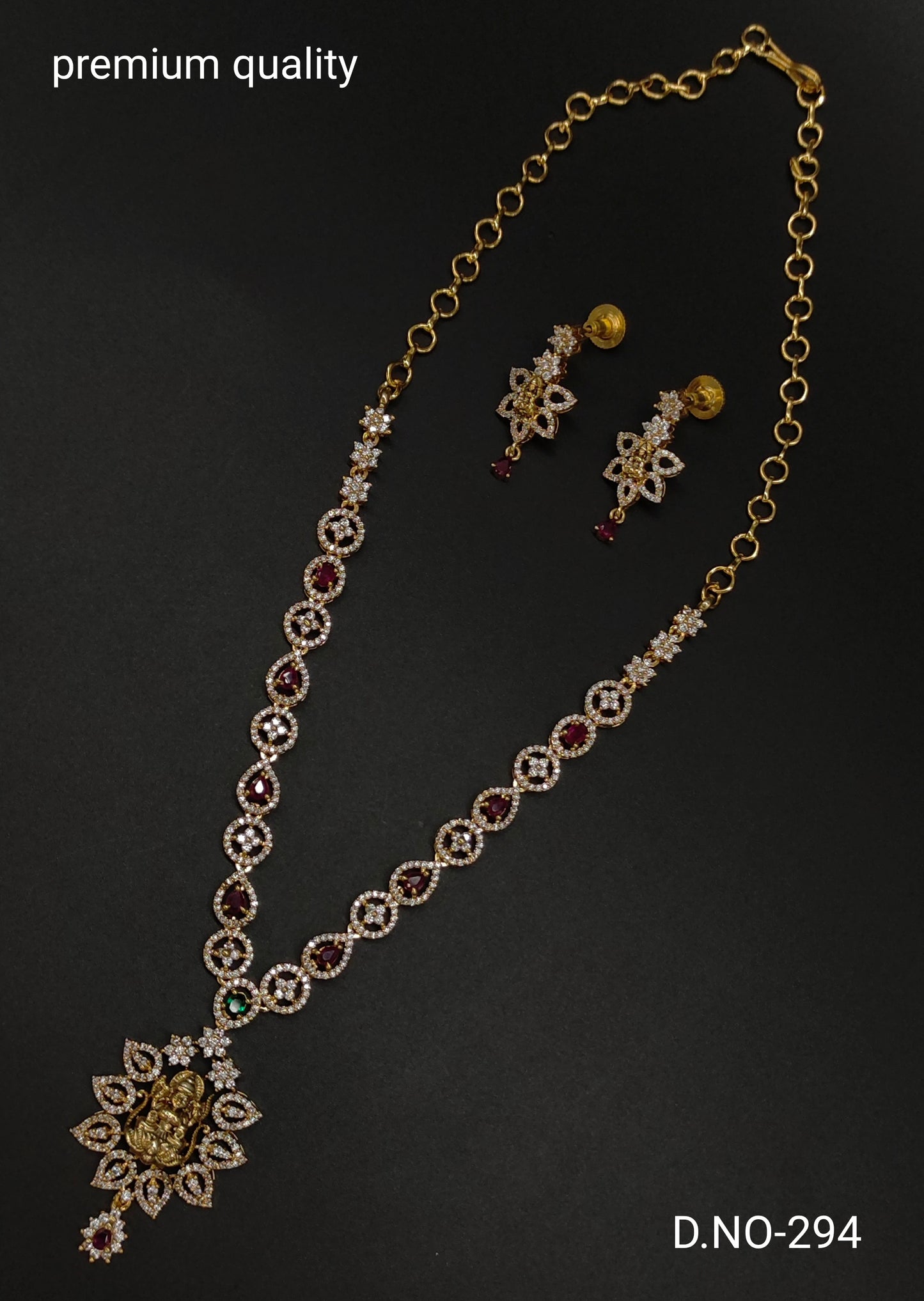 SIMPLE NECKSET
