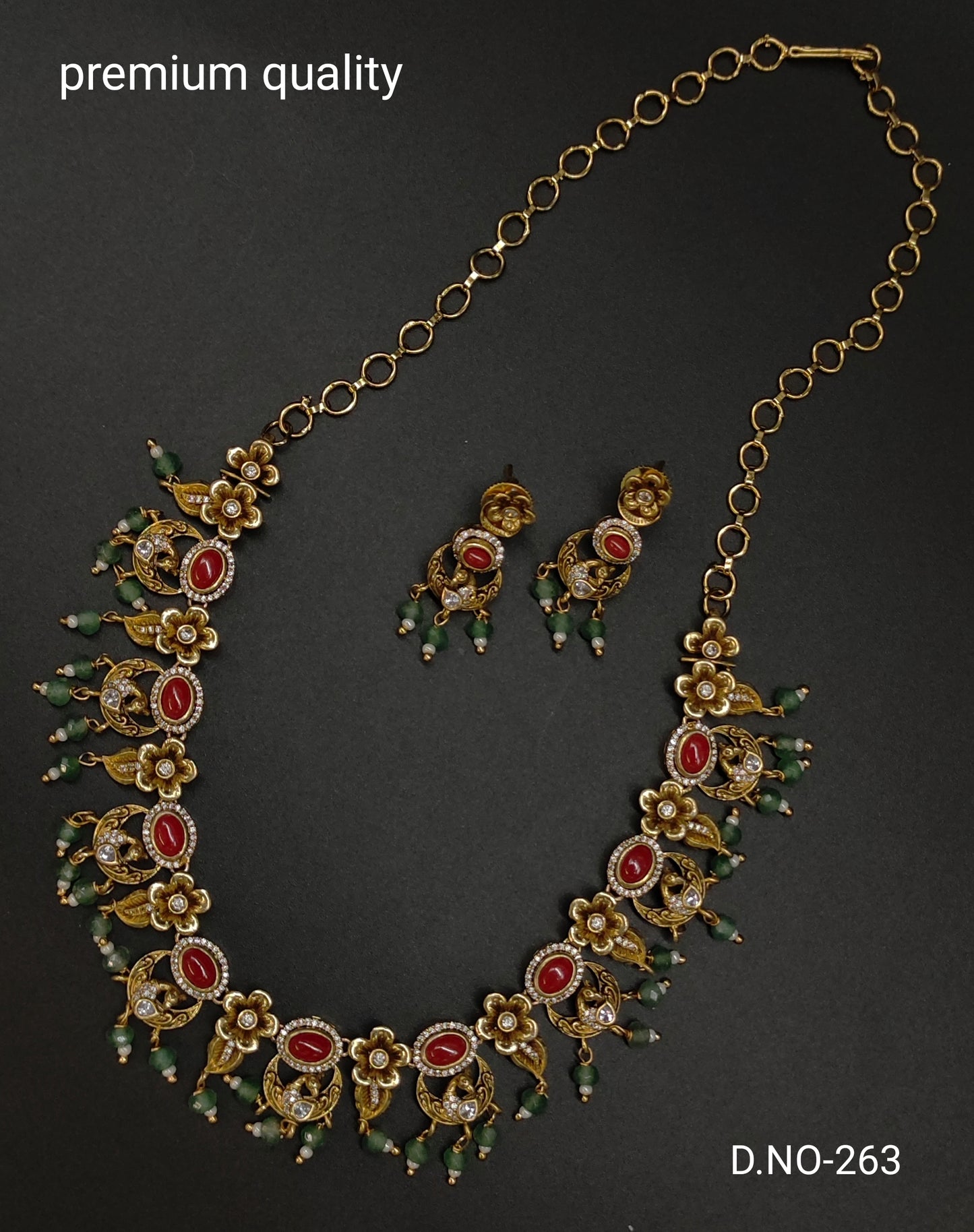 SIMPLE NECKSET WITH FLOWER AND PEACOCK DESIGN