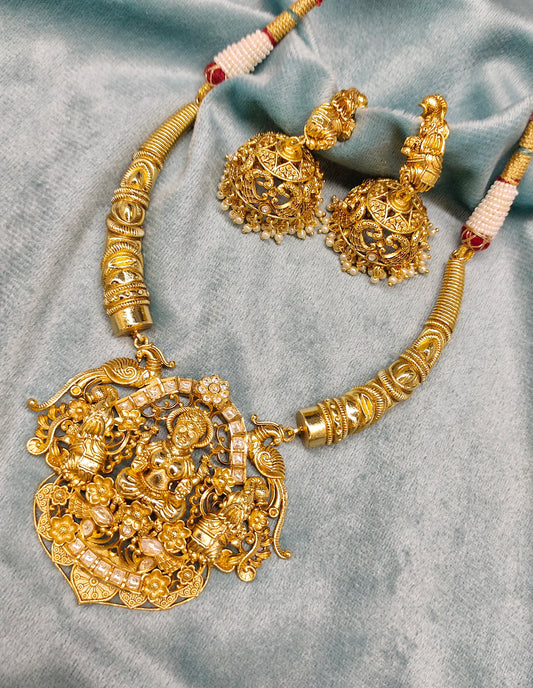MOISSANITE NAKSHI NECKSET WITH GOD LAXMIDEVI