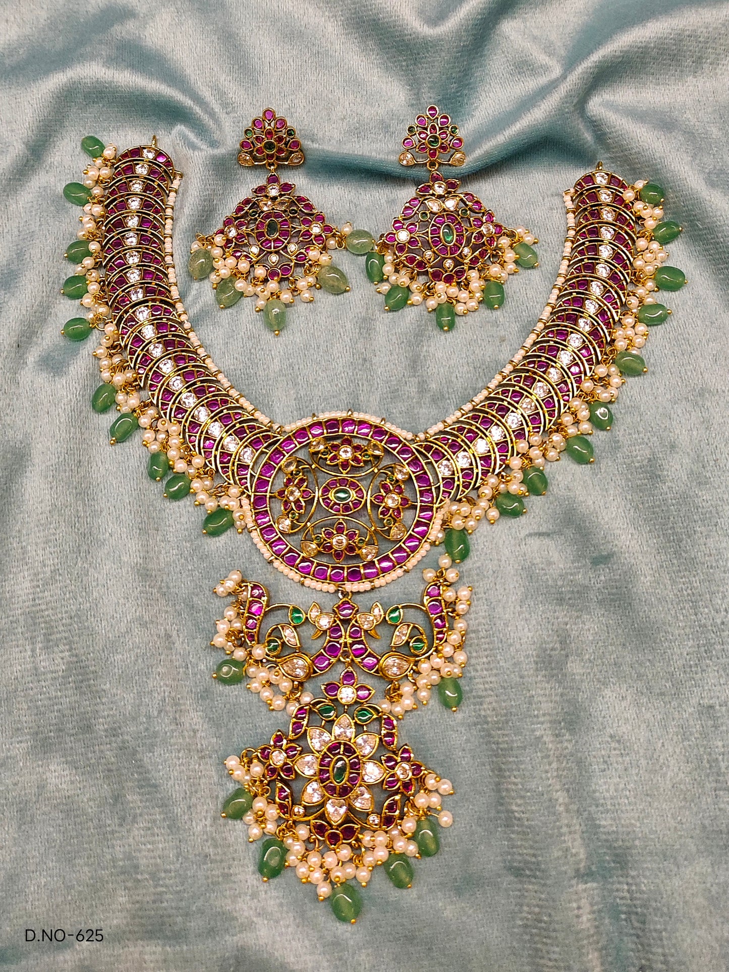 STATEMENT KEMP NECKSET