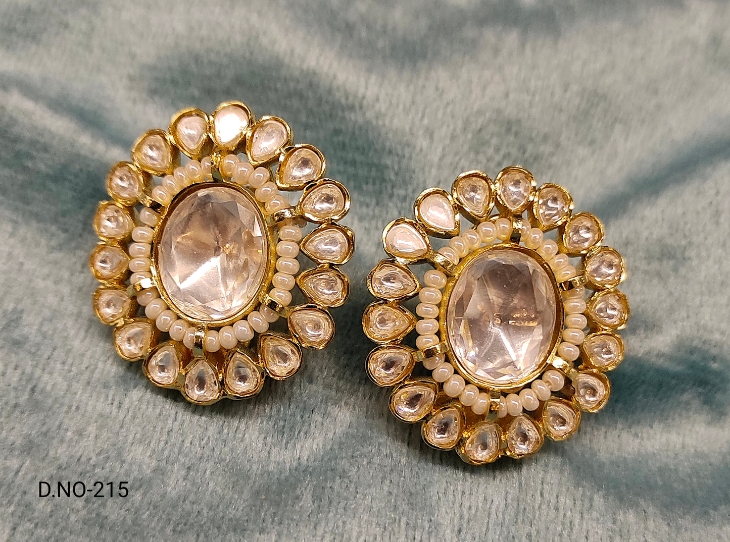 MOISSANITE STUDS
