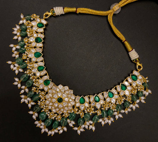 JADAU NECKSET WITH LOTUS DESIGN