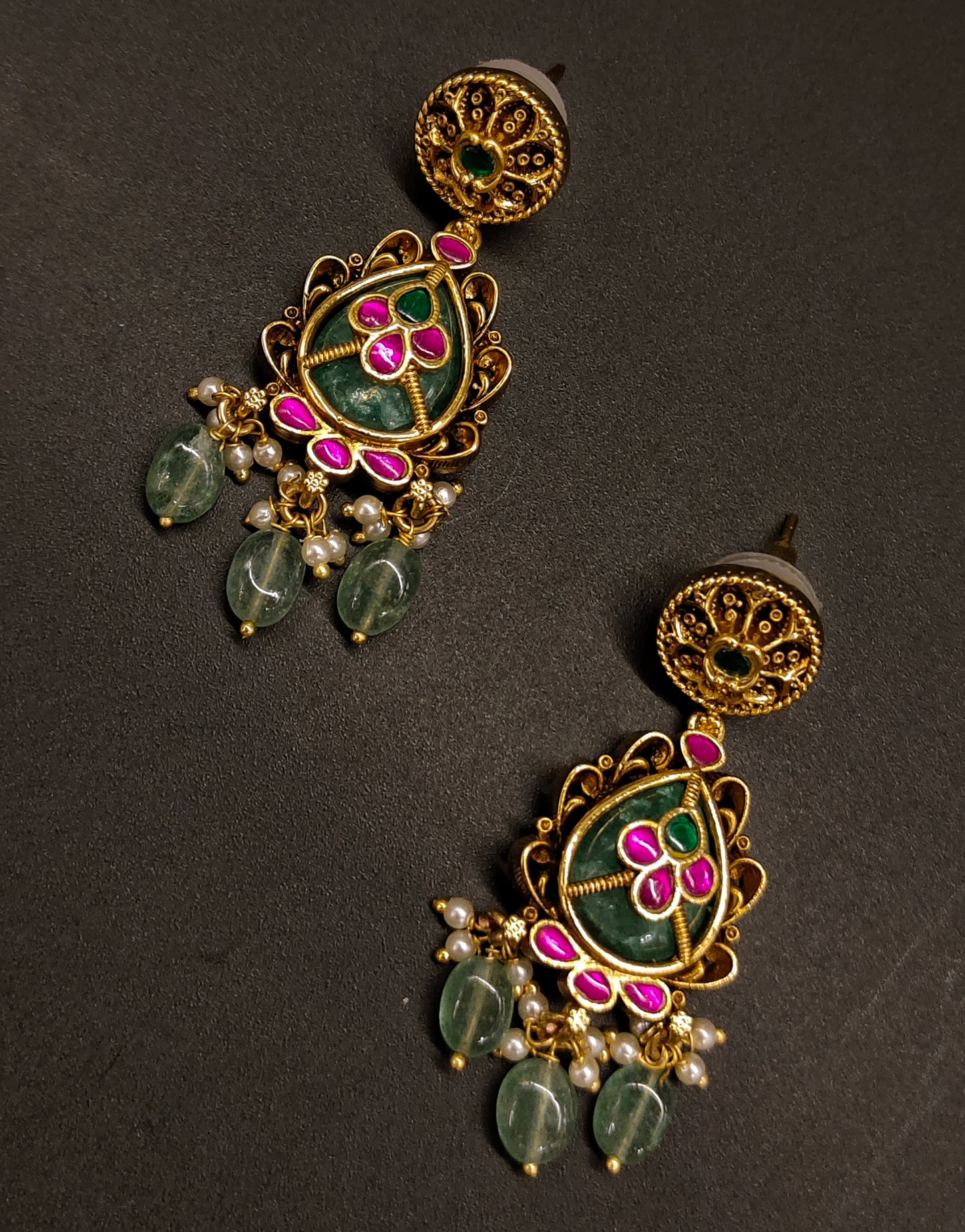 JADAU CHAIN WITH STRAWBERRY BEADS
