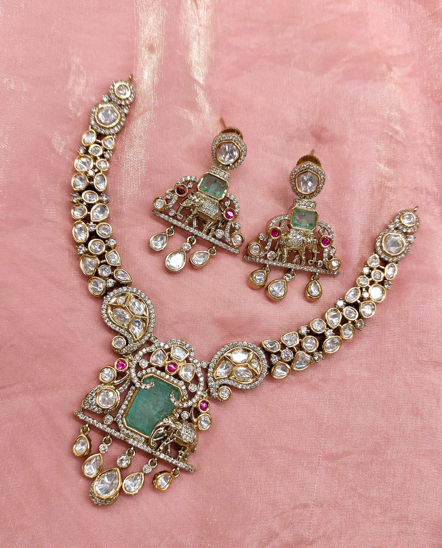 VICTORIAN MOISSANITE NECKLACE