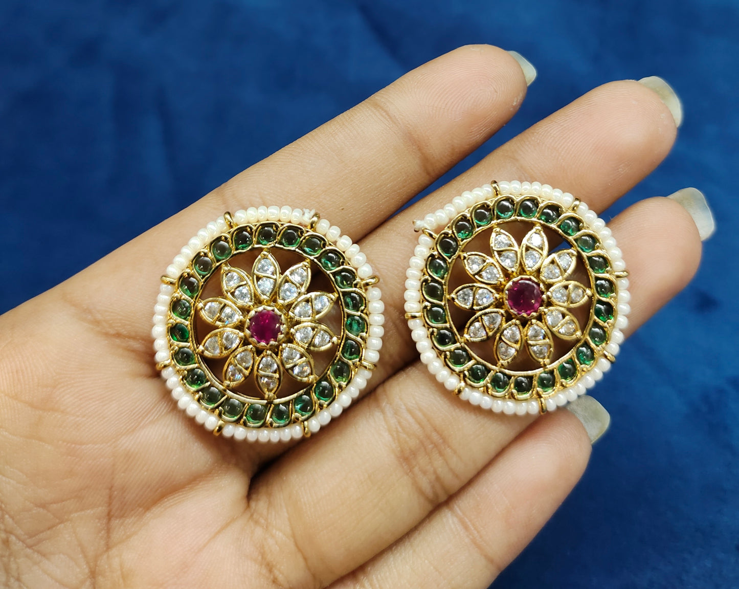 JADAU KEMPU STUDS