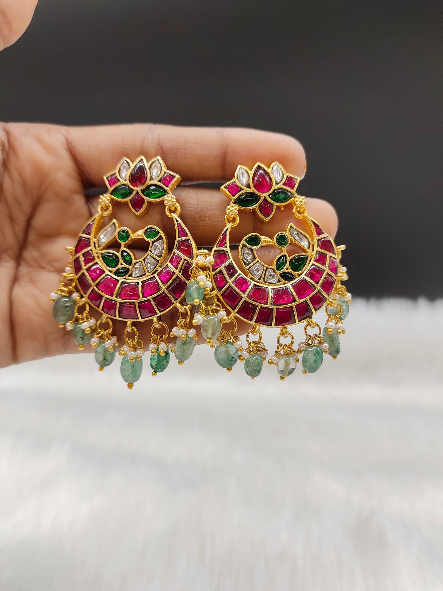 JADAU EARINGS WITH PEACOCK AND LOTUS