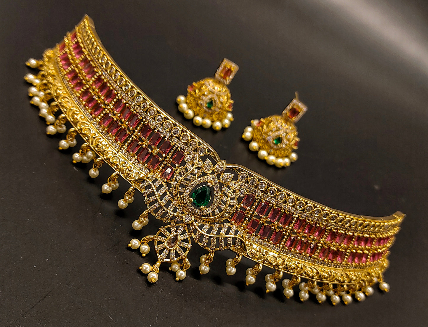 RUBY CHOCKER