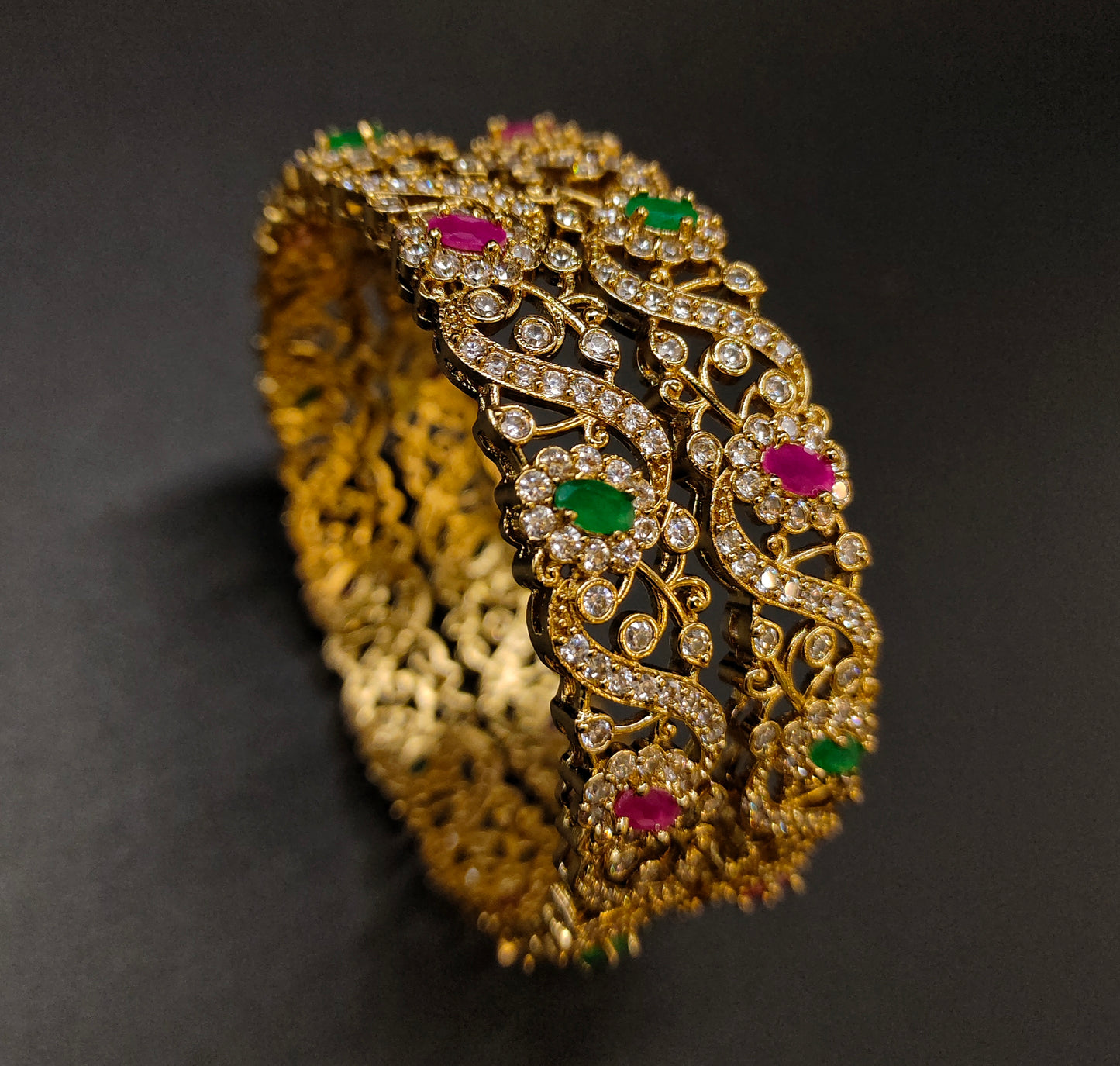 BANGLES