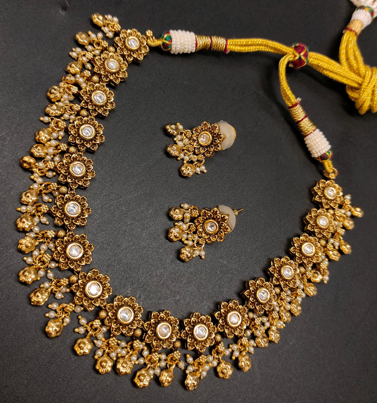 ANTIK MOISSANITE NECKSET