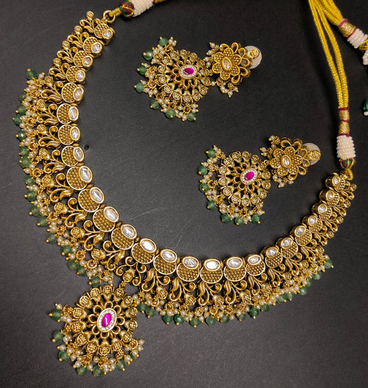 ANTIK MOISSANITE NECKSET