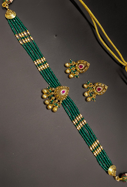 BEADS CHOCKER
