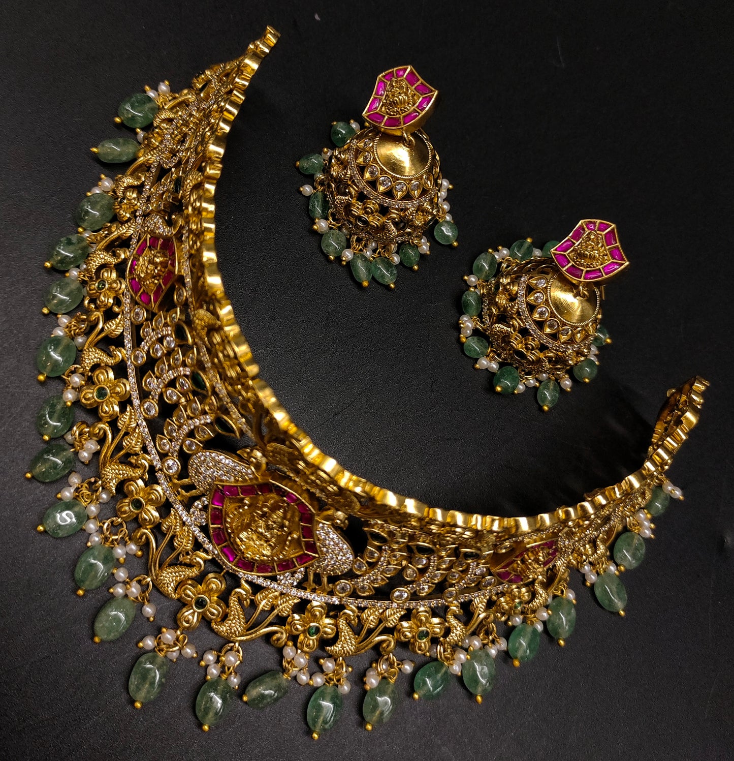 NAKSHI CHOCKER