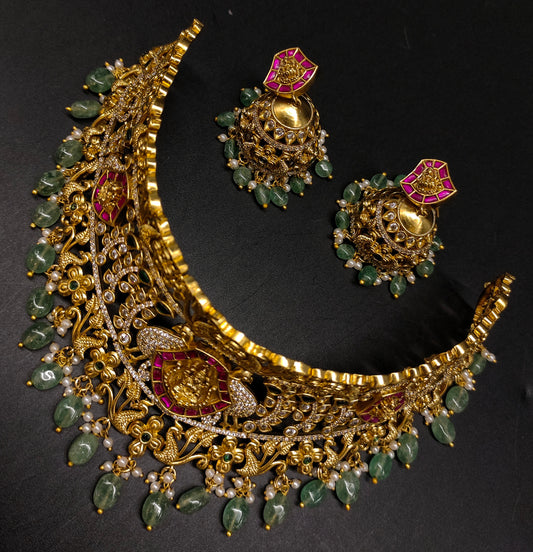 NAKSHI CHOCKER