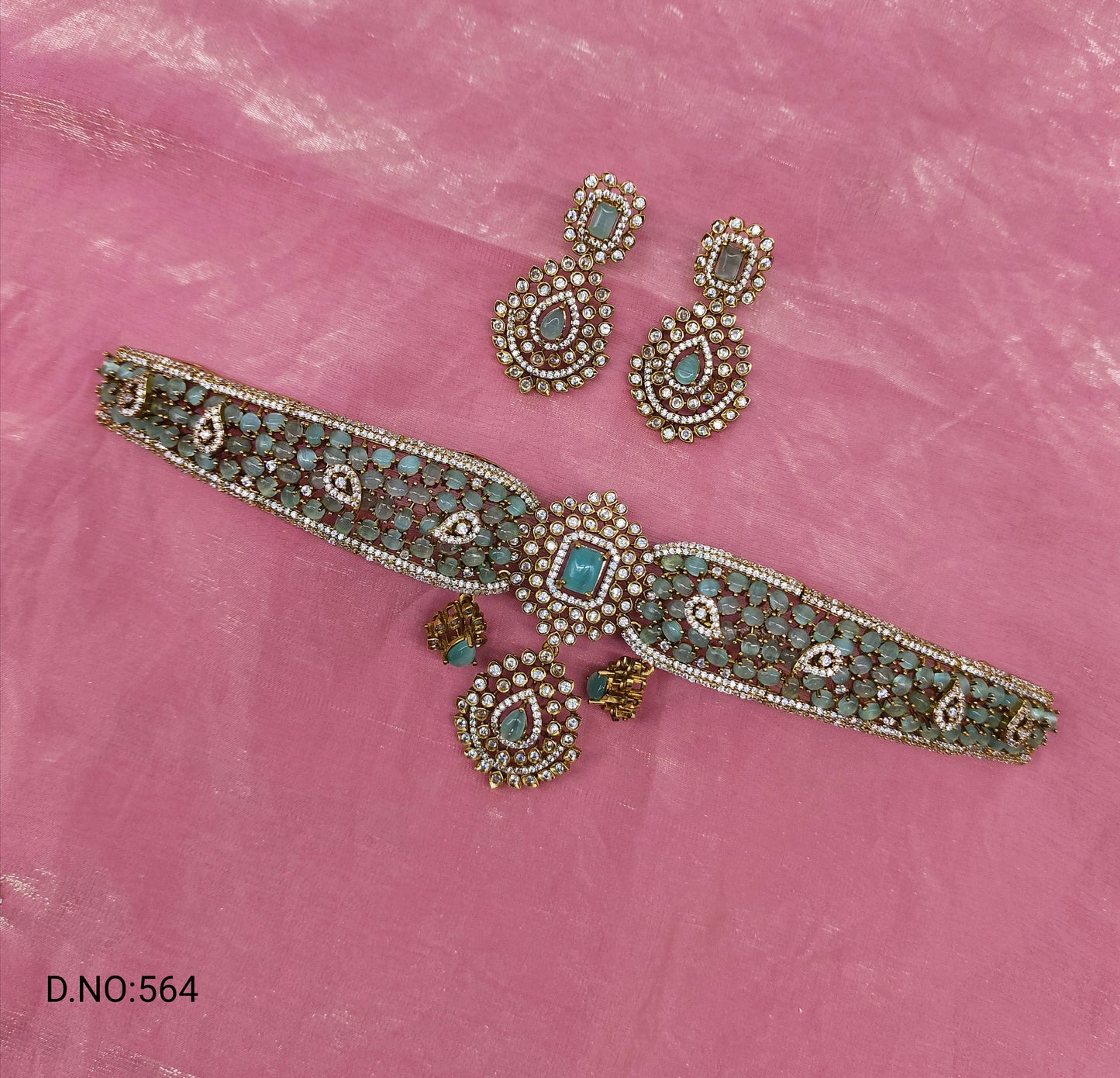 VICTORIAN CHOCKER