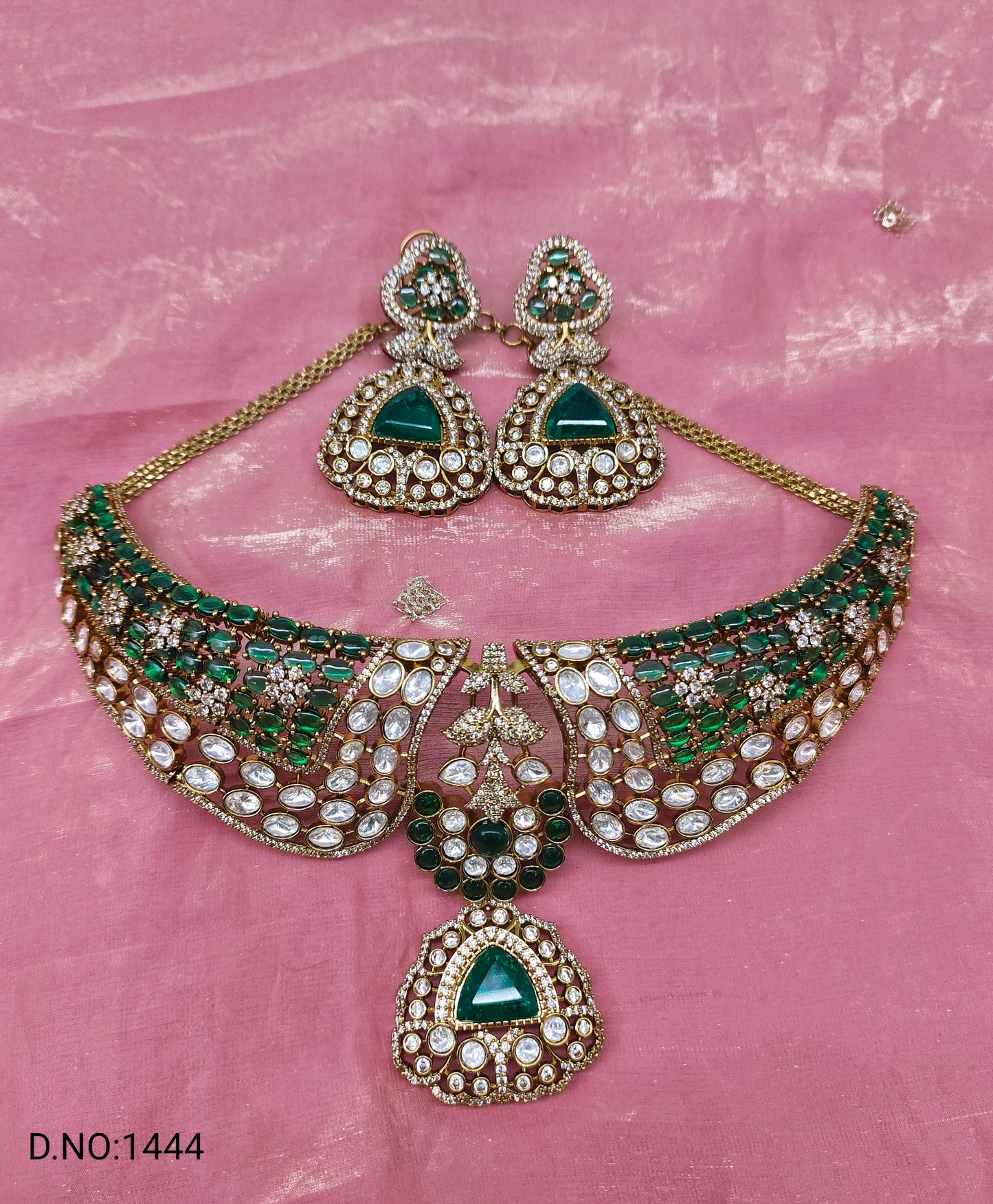 VICTORIAN MOISSANITE CHOCKER