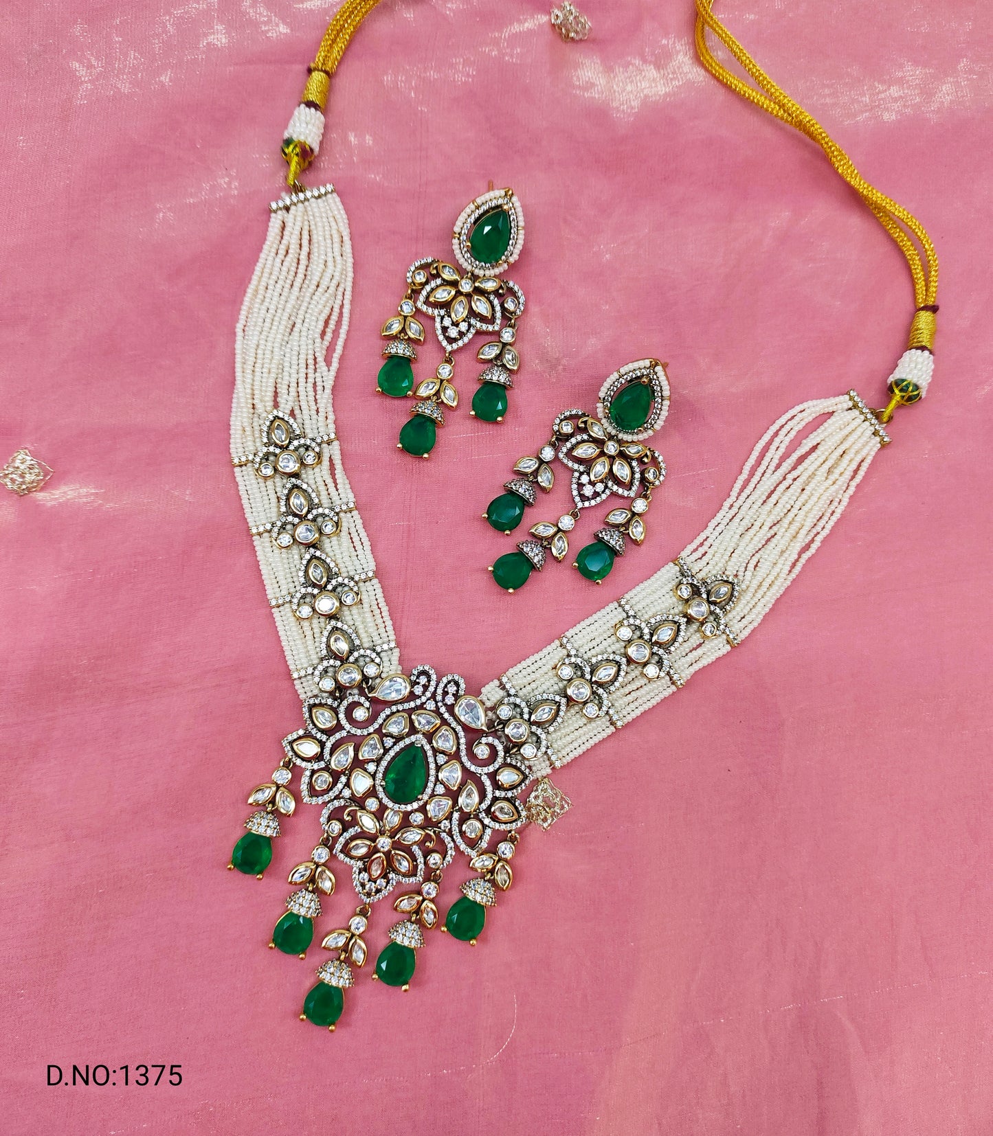 VICTORIAN MOTI CHOCKER